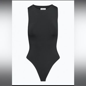 Aritzia Babaton Contour Bodysuit Black Medium